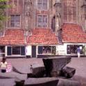 huisjes aan de zijkant Lebuinuskerk